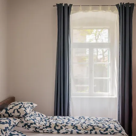 Location Downtown & Bacvice アパート *