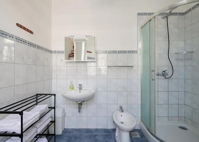 Location Downtown & Bacvice شقة *