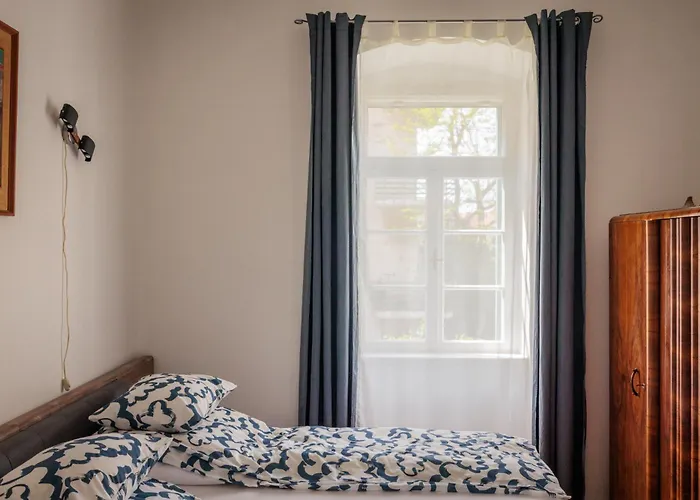 Location Downtown & Bacvice شقة *